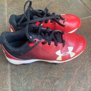 Youth baseball cleats size 12
